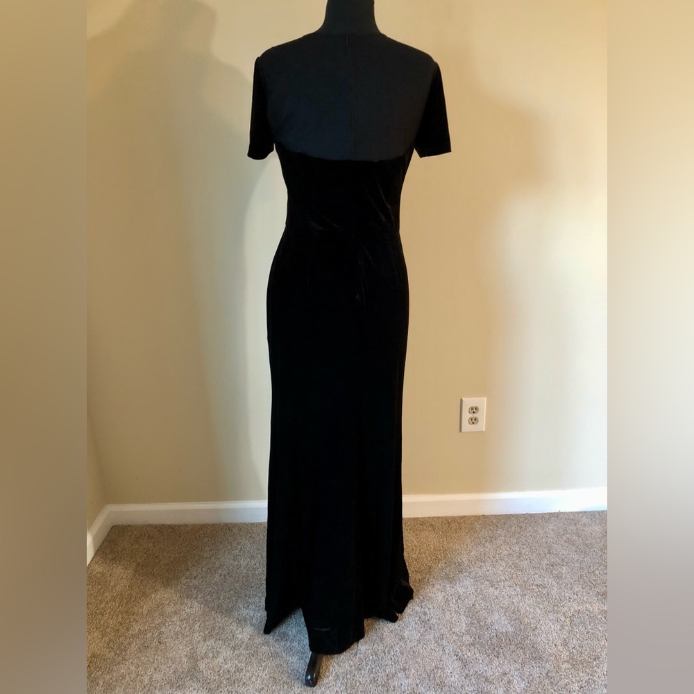 Vera Wang black velvet dress with mesh - Picture 5 of 9